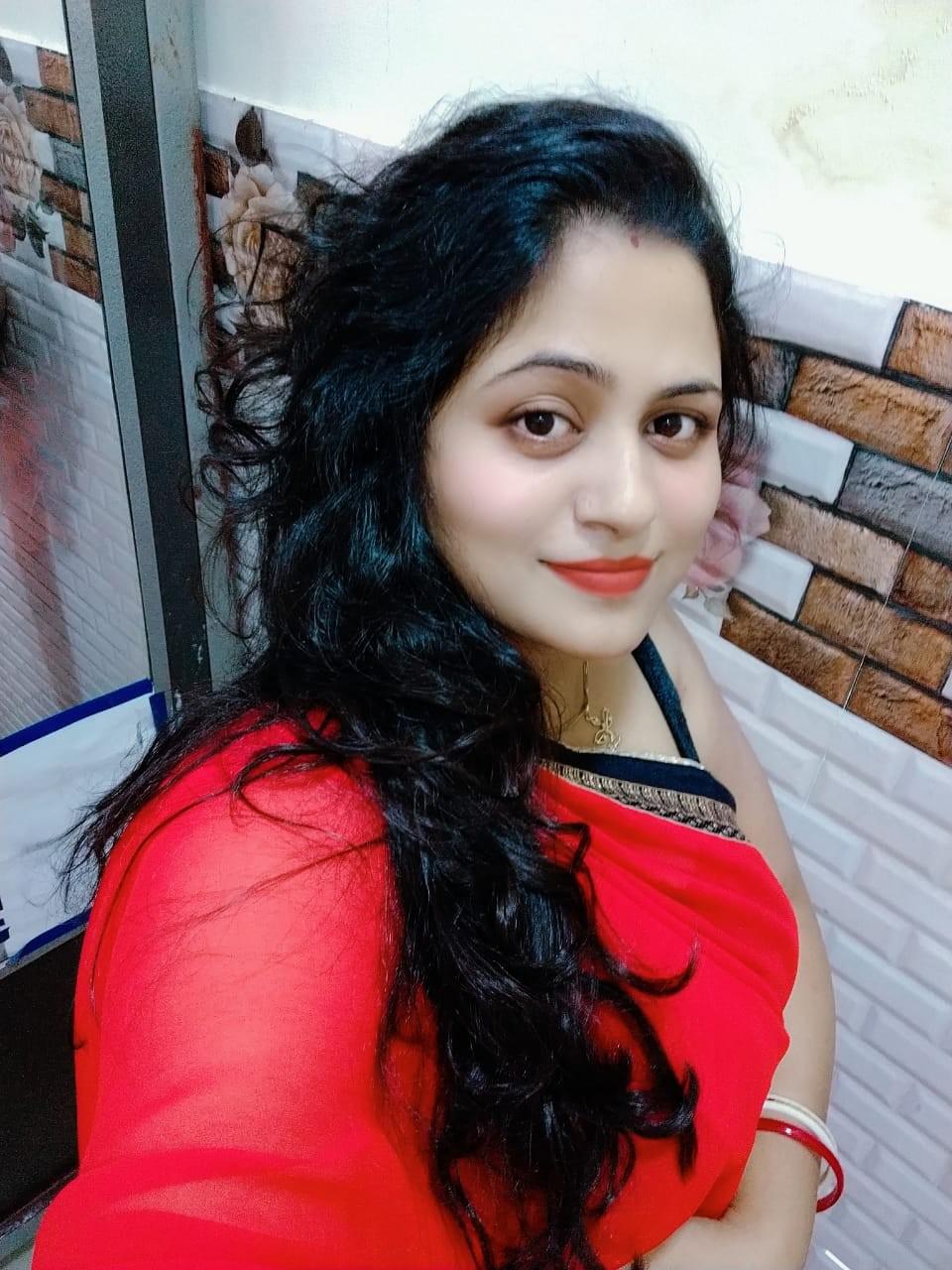 Banglore.....My self Divya Sing 👉..... today low price service available 🌟🌟🌟